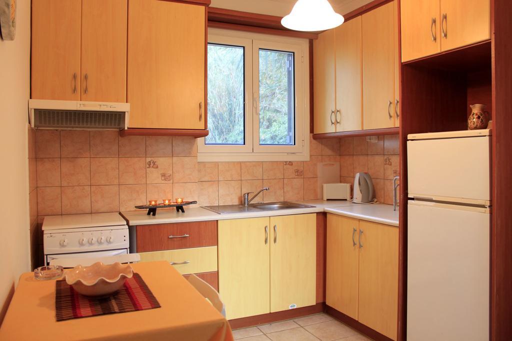 Tonias Houses - Thea House And Vrachos Attic Appartment อลิกานาส ห้อง รูปภาพ