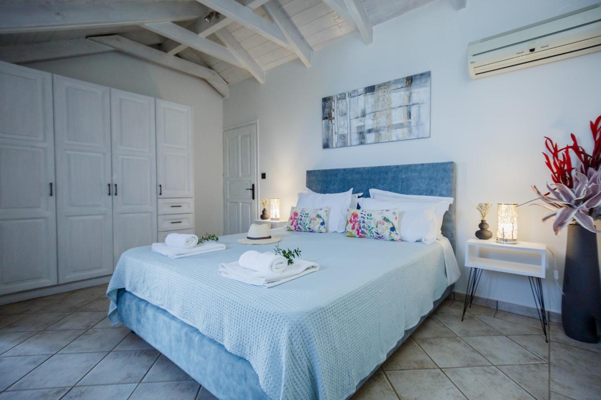 Tonias Houses - Thea House And Vrachos Attic Appartment อลิกานาส ภายนอก รูปภาพ