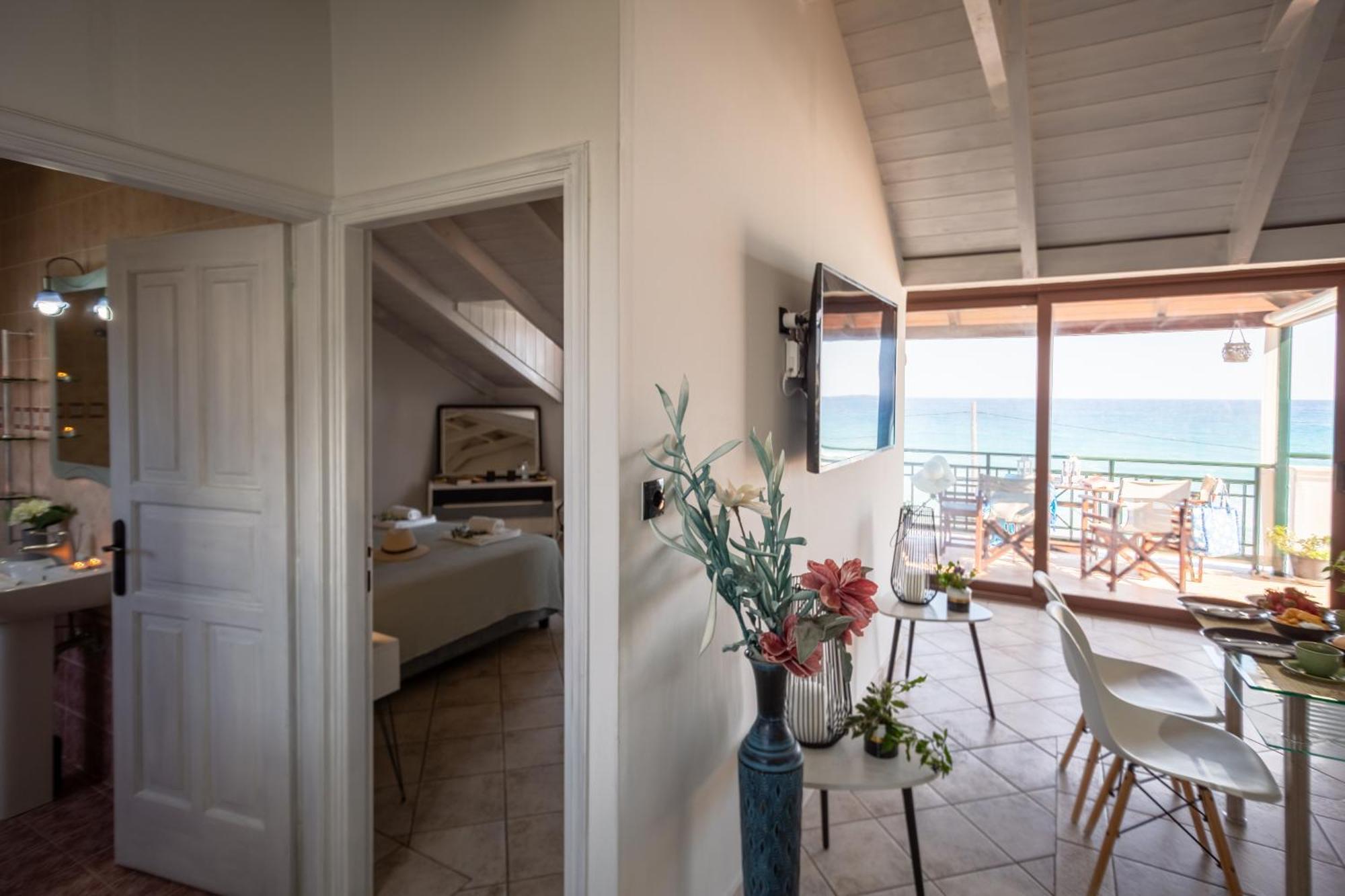 Tonias Houses - Thea House And Vrachos Attic Appartment อลิกานาส ภายนอก รูปภาพ