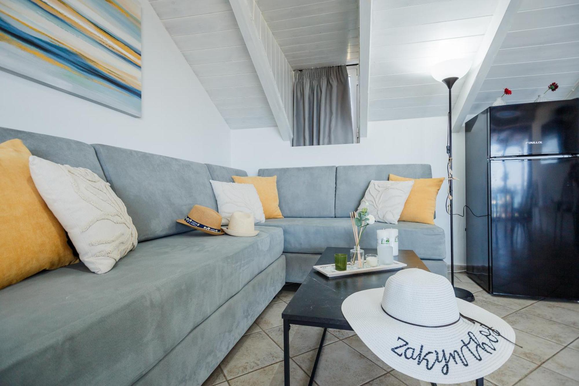 Tonias Houses - Thea House And Vrachos Attic Appartment อลิกานาส ภายนอก รูปภาพ